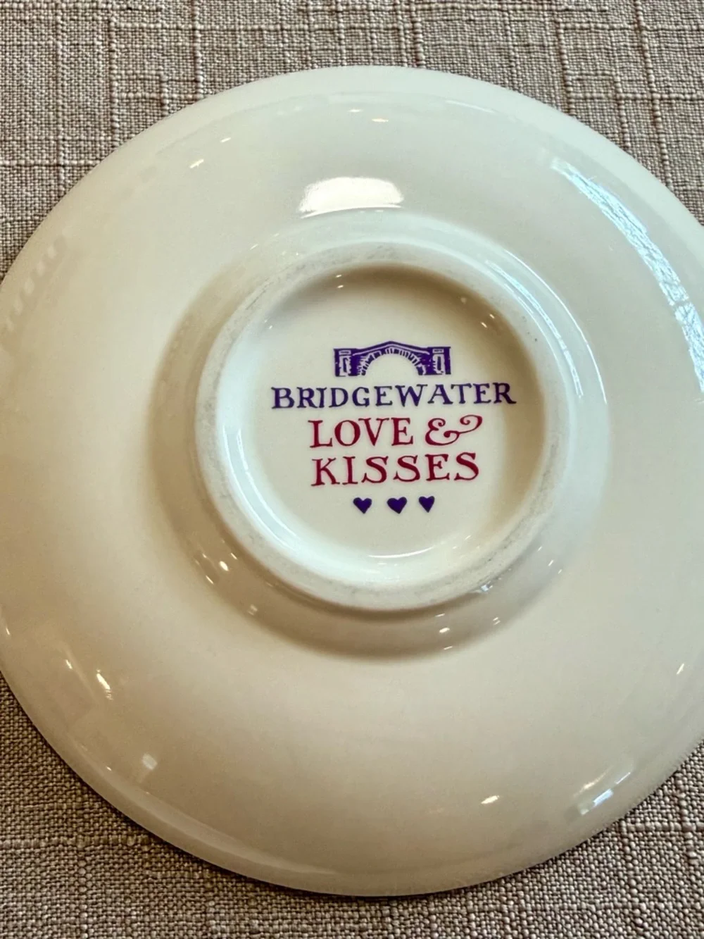 Emma Bridgewater Toast & Marmalade Love & Kisses coffee/tea saucers set of 3 - Picture 7 of 8
